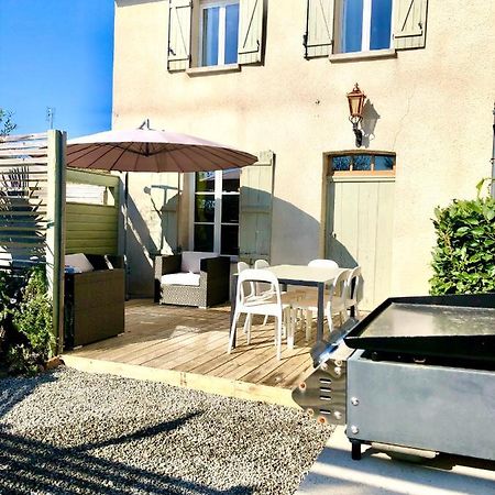 Maison Hirondelles Gites Mezieres-sur-Issoire Bagian luar foto