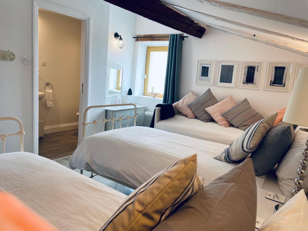 Maison Hirondelles Gites Mezieres-sur-Issoire Bagian luar foto